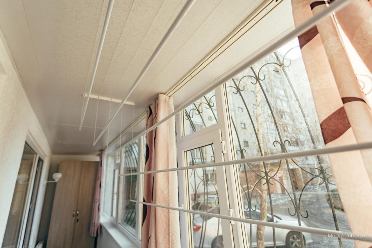 Cosy flat Apartamento Semey Exterior foto